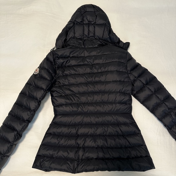 Moncler lightweight puffer jacket - Picture 4 of 4